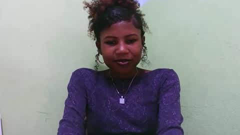 Snapshot of hasleyinah chatting on 01-18-26, 07:23 hasleyinah online show from 01-18-26, 07:23