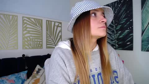 Nicole online show from 02-04-25, 05:53