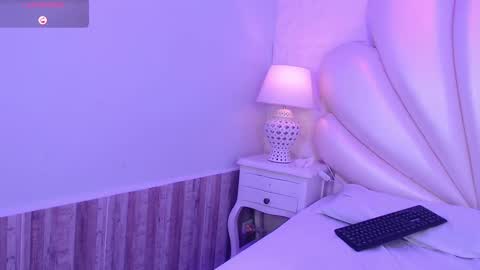 Snapshot of hatsajones chatting on 09-27-25, 05:34 hatsajones online show from 09-27-25, 05:34