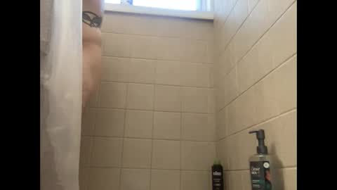 Snapshot of havingfun103 chatting on 10-31-25, 02:07 havingfun103 online show from 10-31-25, 02:07