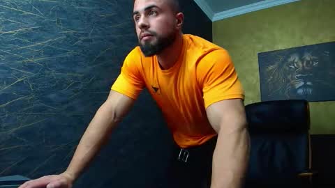 Snapshot of hayeswood chatting on 11-08-25, 06:13 HayesWood online show from 11-08-25, 06:13