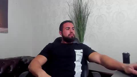 Snapshot of hayeswood chatting on 11-24-25, 05:29 HayesWood online show from 11-24-25, 05:29