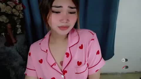 Snapshot of haylee_slut chatting on 11-11-25, 01:05 haylee online show from 11-11-25, 01:05