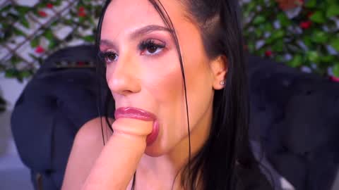 Haylie online show from 12-21-24, 02:26