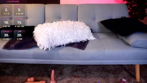 Haylie online show from 01-14-25, 04:50