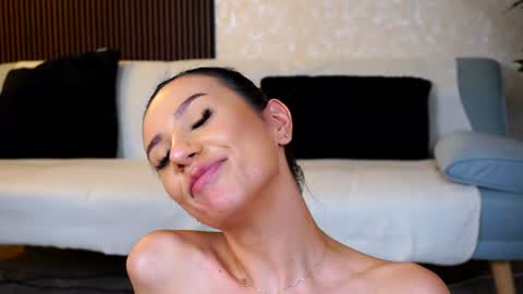 Haylie online show from 02-02-25, 01:30