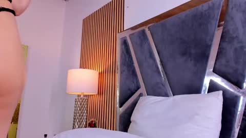  Hazel  online show from 12-09-24, 08:01