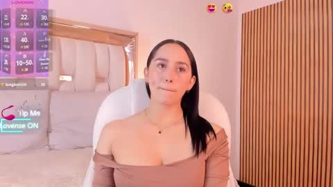  Hazel  online show from 09-11-25, 01:11