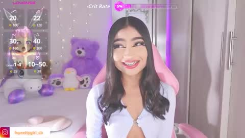 Snapshot of hazelbabee_ chatting on 09-21-25, 07:32 Lynn online show from 09-21-25, 07:32