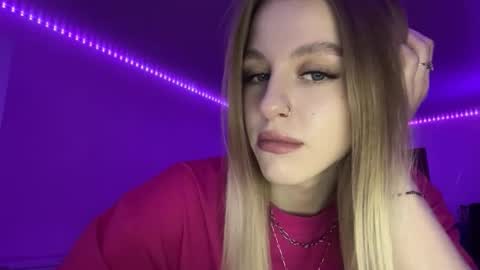 Vuklly online show from 12-14-25, 01:16