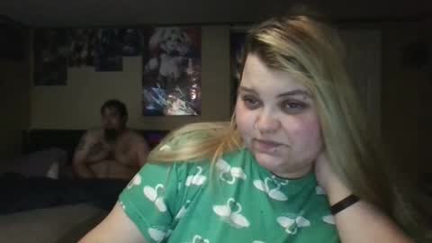 Snapshot of hazeleyez97 chatting on 09-14-25, 06:01 Hazeleyez97 online show from 09-14-25, 06:01