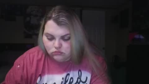 Snapshot of hazeleyez97 chatting on 09-18-25, 01:46 Hazeleyez97 online show from 09-18-25, 01:46