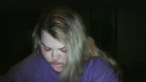 Snapshot of hazeleyez97 chatting on 09-25-25, 06:50 Hazeleyez97 online show from 09-25-25, 06:50