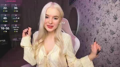 Snapshot of healing__girl chatting on 01-11-25, 08:22 Valeria online show from 01-11-25, 08:22