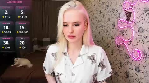 Snapshot of healing__girl chatting on 03-12-25, 03:29 Valeria online show from 03-12-25, 03:29