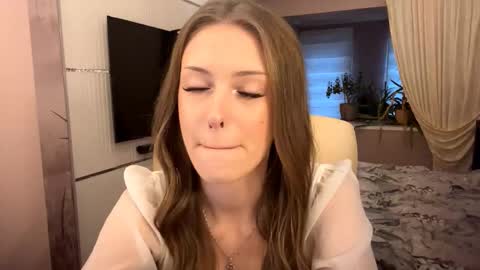 Mona online show from 11-13-25, 09:19