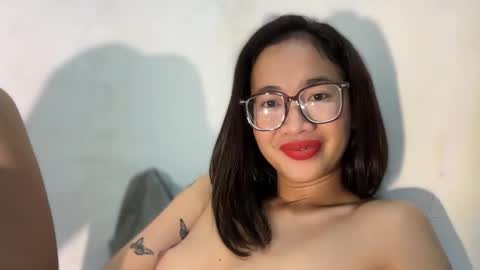 Snapshot of heather_creamycum24 chatting on 10-16-25, 03:40 imani rowe online show from 10-16-25, 03:40