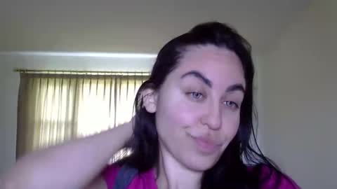 heatwavee online show from 11-22-25, 05:45