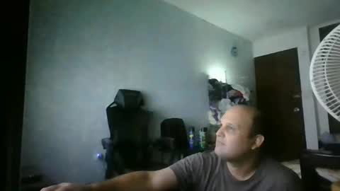 Heavy Rebell online show from 10-31-25, 08:04