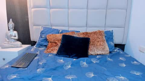 Keira Hecate online show from 12-28-24, 07:01