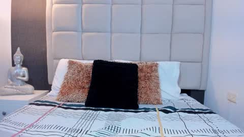 Keira Hecate online show from 01-05-25, 07:07