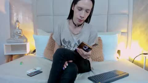 Keira Hecate online show from 09-12-25, 07:47