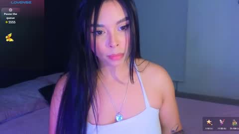 Snapshot of hecate_gh chatting on 01-14-25, 01:15 Hecate online show from 01-14-25, 01:15
