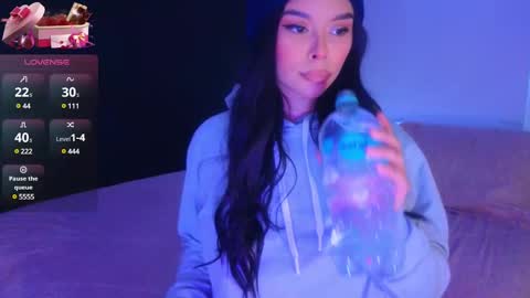 Snapshot of hecate_gh chatting on 02-18-25, 10:03 Hecate online show from 02-18-25, 10:03