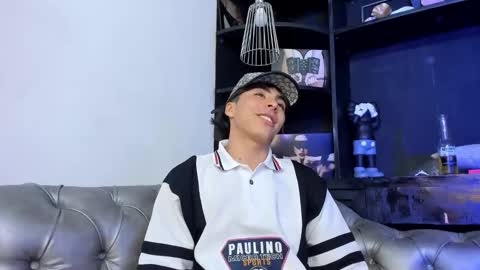 heellboy_ online show from 11-20-25, 08:08