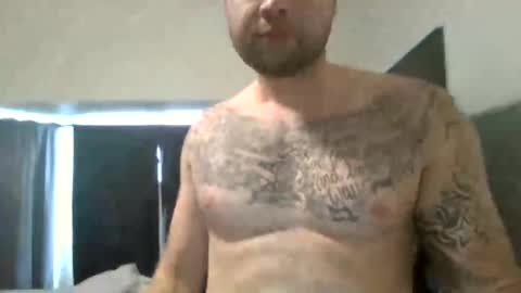 Snapshot of heffy56105232 chatting on 12-18-25, 05:41 Magic Mike online show from 12-18-25, 05:41