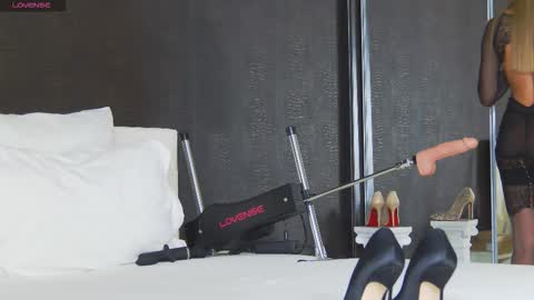 Helen online show from 12-20-25, 08:16