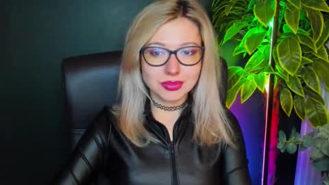 Heidi online show from 10-13-25, 04:12