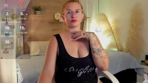 ANTARA REY online show from 03-06-25, 07:54