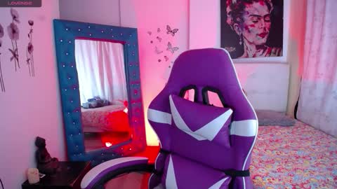 Snapshot of heidy_7 chatting on 10-02-25, 01:18 Heidy online show from 10-02-25, 01:18