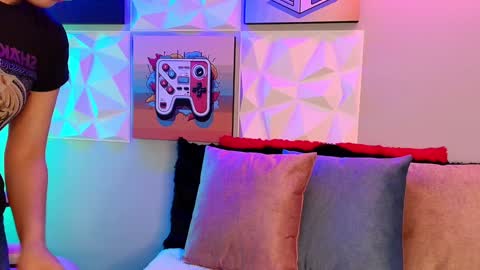   online show from 02-06-25, 11:32