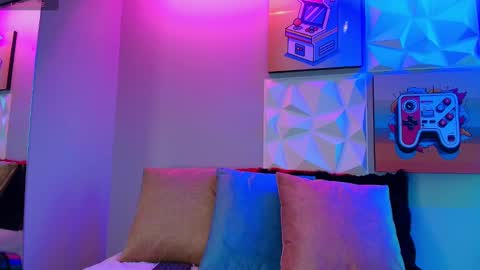   online show from 02-11-25, 10:59