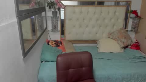 heiker_ online show from 11-10-25, 02:54