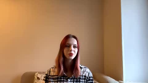 Snapshot of heikesantrmire chatting on 10-24-25, 07:38 Alice online show from 10-24-25, 07:38