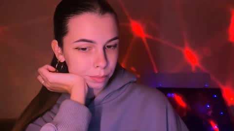 Snapshot of heileymeow chatting on 12-06-24, 06:39 Heiley online show from 12-06-24, 06:39
