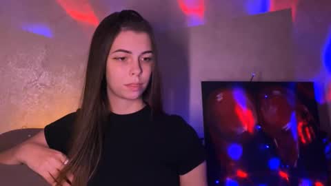 Snapshot of heileymeow chatting on 12-10-24, 08:38 Heiley online show from 12-10-24, 08:38
