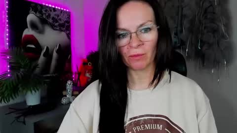 Snapshot of helen_79 chatting on 04-10-26, 03:06 Helen online show from 04-10-26, 03:06