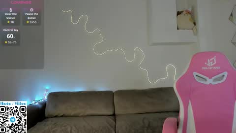 helen_spark online show from 10-18-25, 02:03