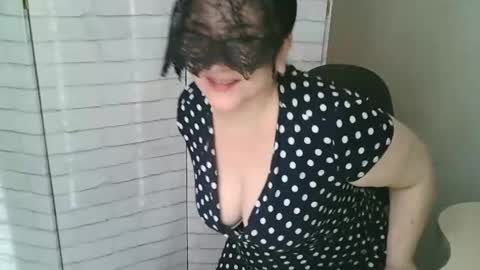 Helen online show from 03-06-26, 06:10