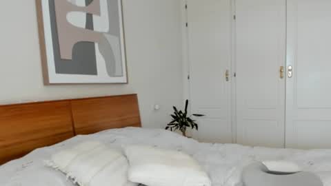 helena_hills online show from 10-17-25, 10:51