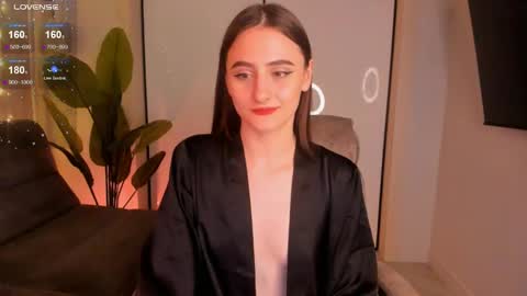 Helen online show from 01-14-25, 01:58