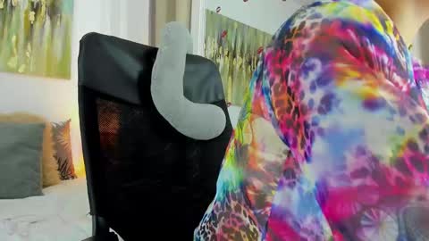 Helena Santos  online show from 02-26-25, 10:09