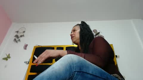 Snapshot of helenahotwet chatting on 01-28-25, 06:49 helenahotwet online show from 01-28-25, 06:49