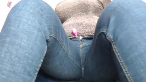 Snapshot of helenahotwet chatting on 09-27-25, 01:49 helenahotwet online show from 09-27-25, 01:49