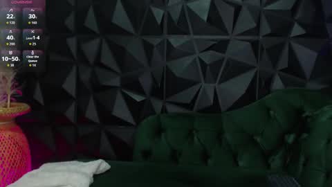 Helena Saenz online show from 11-08-25, 12:27