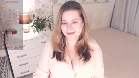 Helena Bonham online show from 10-08-25, 02:25